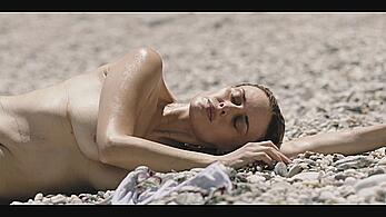 Actress - Markella Giannatou: Movie - The drone